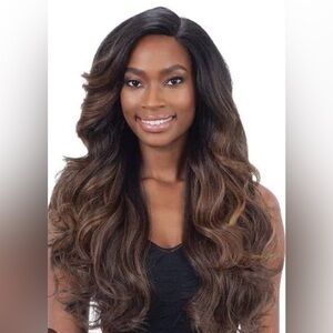 Mayde synthetic wig